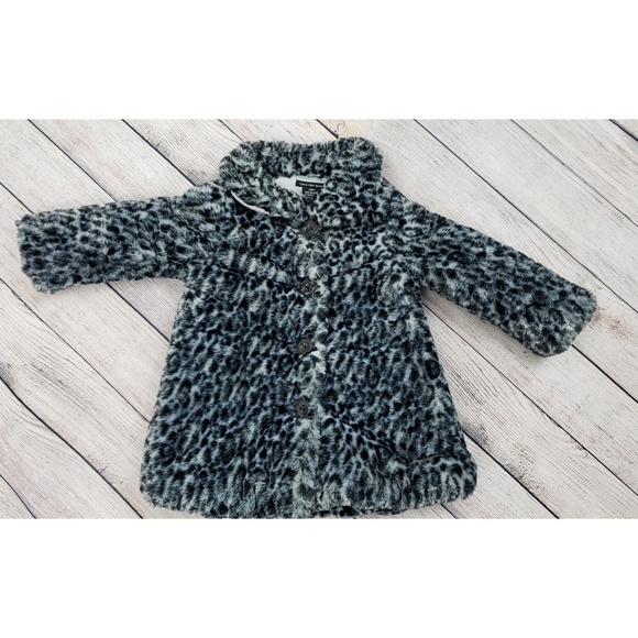 Calvin Klein Other - Calvin Klein Jeans Snow Leopard Print Faux Fur 18M
